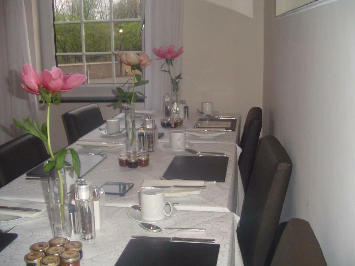 Aaron Glen Guest House Loanhead Luaran gambar